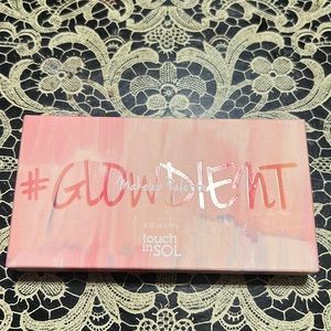 BRAND NEW SEALED Glowdient Touch in Sol Makeup Palette